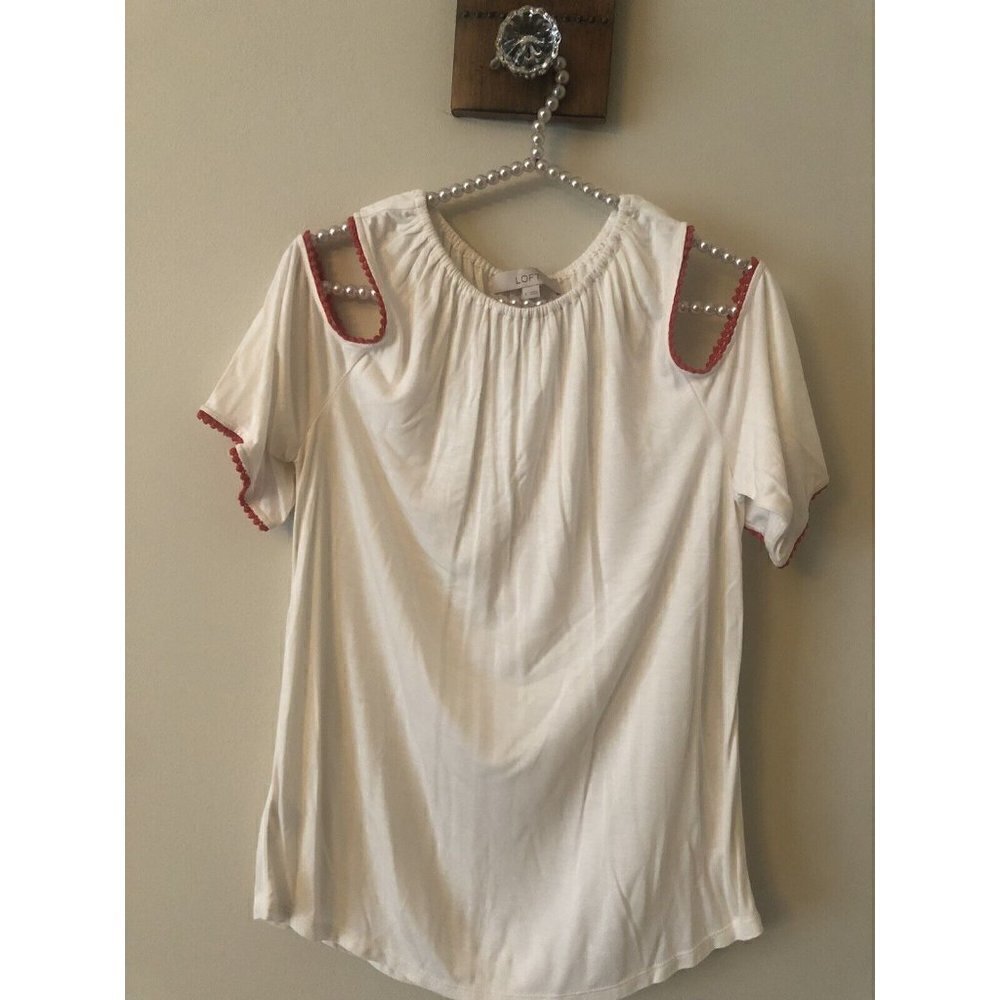 NWT LOFT Womens Size Small Cold Shoulder Top Cream Red Trim
